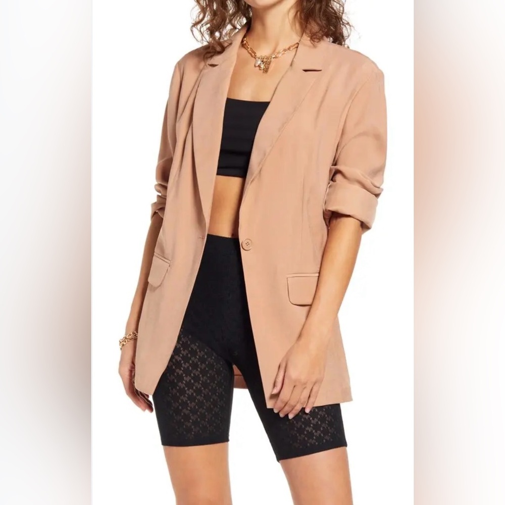 Elegant Women's Tan Blazer